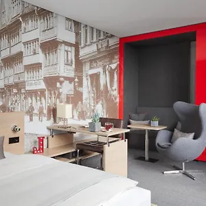 **** Hotel Living Frankfurt Germany